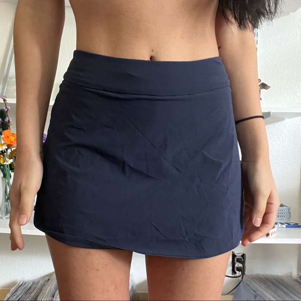 OUTDOOR VOICES EXERCISE SKORT